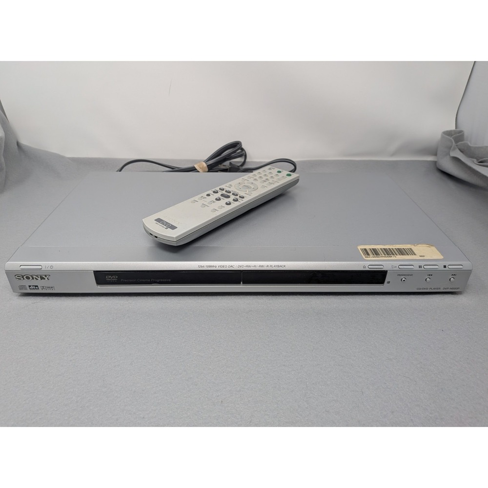 Sony DVP-NS50p DVD / CD / Precision Cinema Player With Remote and cord